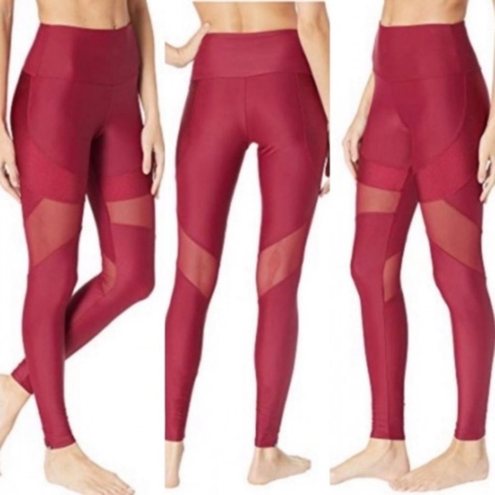Onzie Flow High Rise Royal Leggings in Berry Red